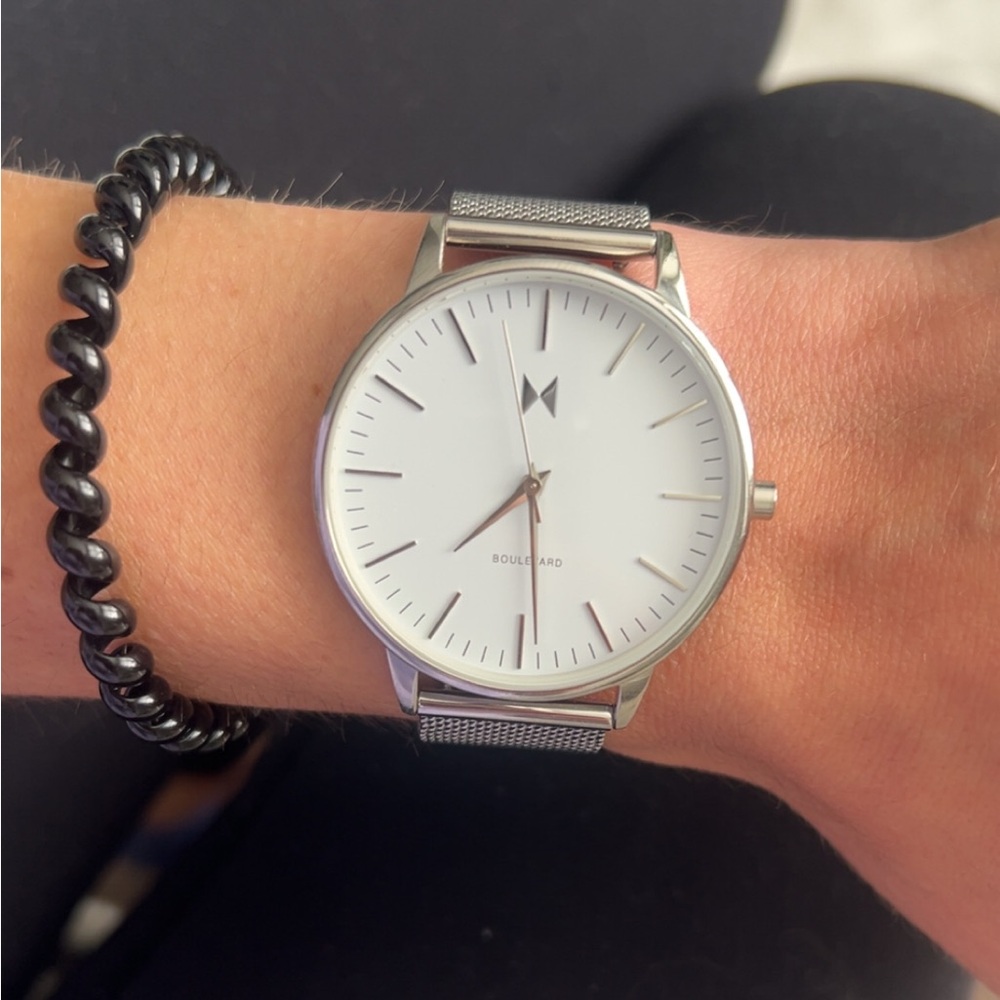 MVMT Women’s Boulevard Venice Watch, White Dial Silver Mesh Bracelet Band 40mm